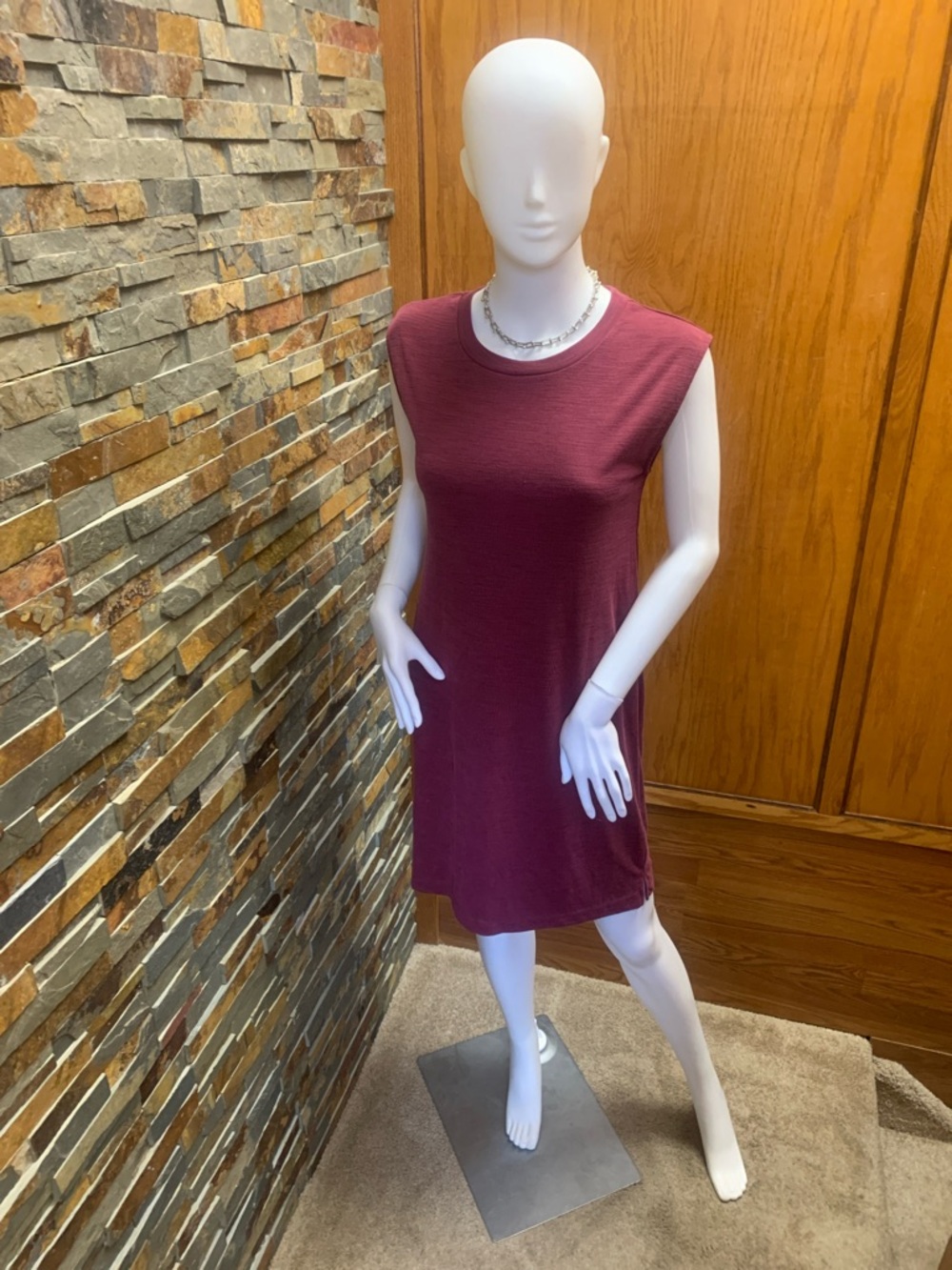 Nicole Miller Sleeveless Shift Dress in Wine